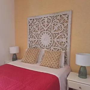 flores-apartments.hotels-lisbon-portugal.com/