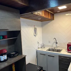 otimo-e-pratico-apartamento-proximo-ao-aeroporto.santa-catarina-brasil.com/